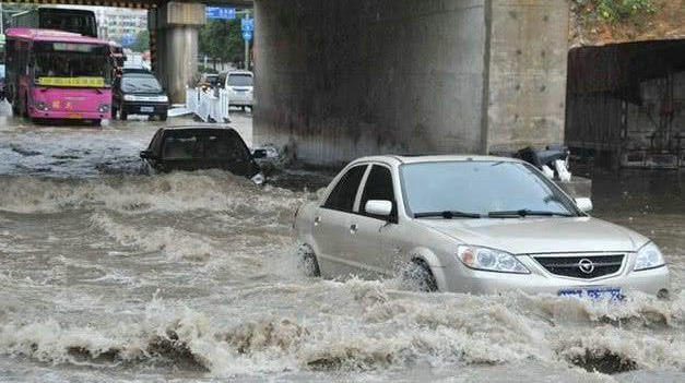 水淹車(chē)修好后還能開(kāi)嗎 被水泡過(guò)的車(chē)能開(kāi)幾年