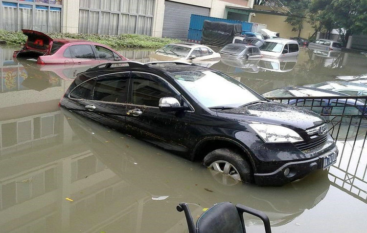 泡水車(chē)還能開(kāi)嗎有什么后果