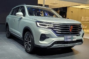 榮威rx5車身尺寸是多少 車身長(zhǎng)達(dá)4.6米(軸距可達(dá)2765mm)