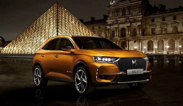 ds7這款車怎么樣 動力強勁車身長達4.6米(百公里油耗7.9L)