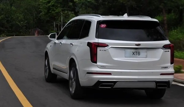 凱迪拉克xt6價(jià)格及圖片 價(jià)格表2022款 新車售價(jià)32萬一臺(tái)(落地36萬)