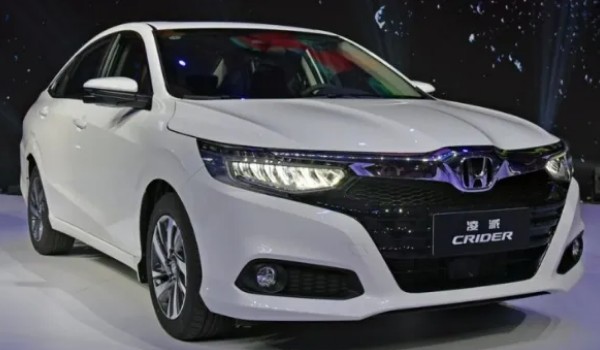 汽車油耗排行榜 日產(chǎn)軒逸排第一(油耗實(shí)測(cè)3.9L)