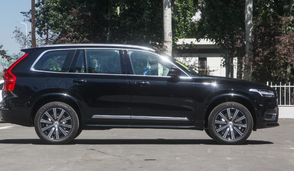 XC90報(bào)價(jià)多少 新車售價(jià)50萬一輛(分期首付15萬)