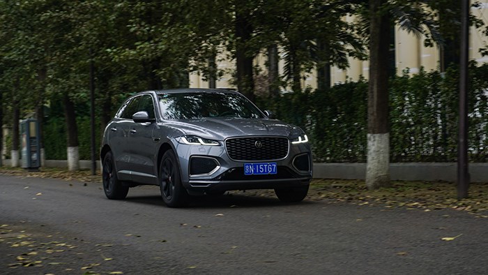 個(gè)性鮮明 捷豹F-PACE 2.0T 賽旗版評(píng)測(cè)